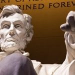 statue of Abraham Lincoln