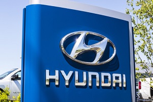 Hyundai dealership sign